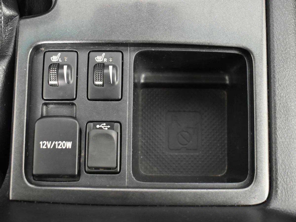 Toyota Land Cruiser Prado 2017, черный