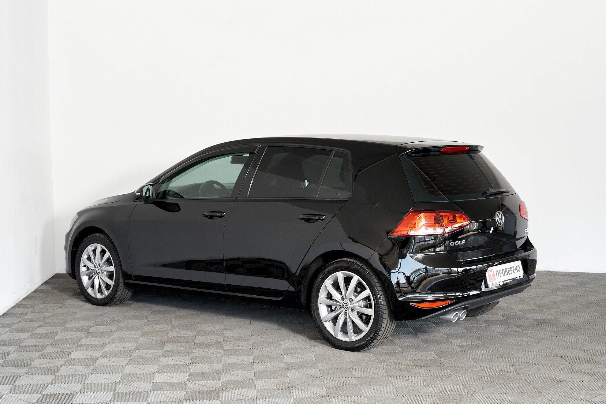 Volkswagen Golf 2013, черный