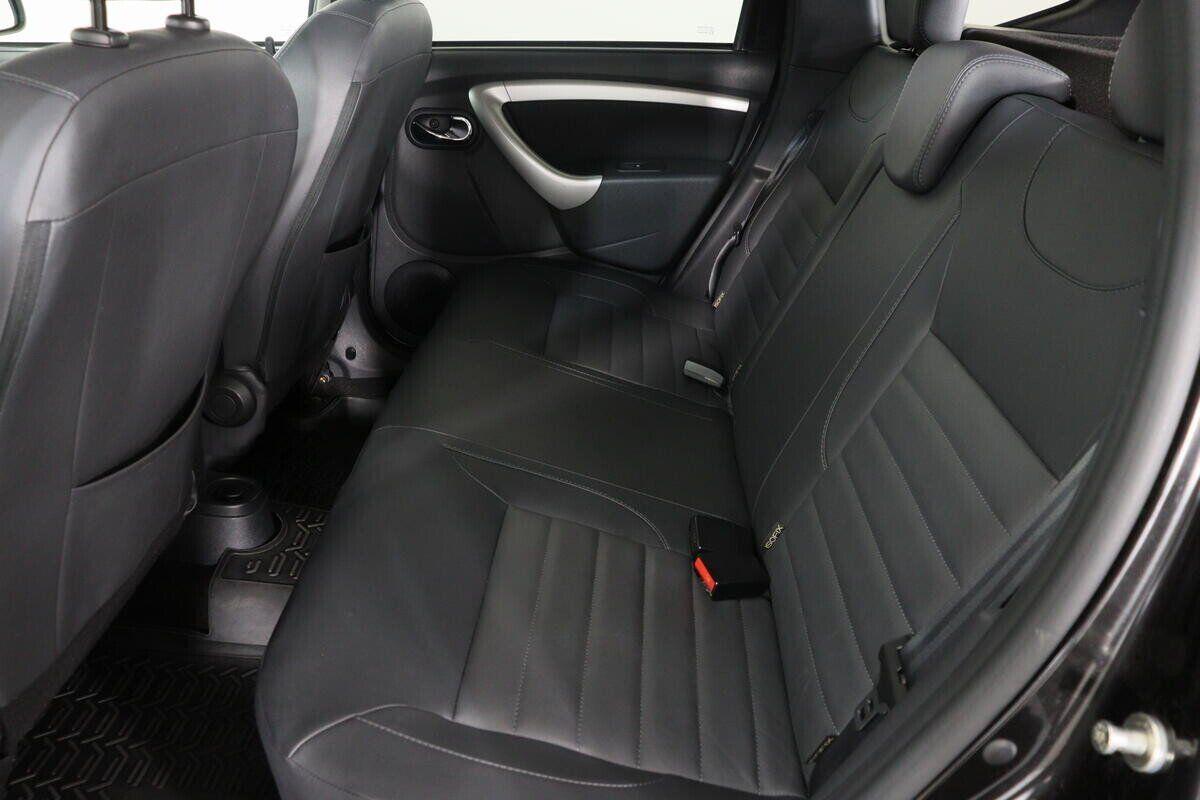 Nissan Terrano 2019, черный