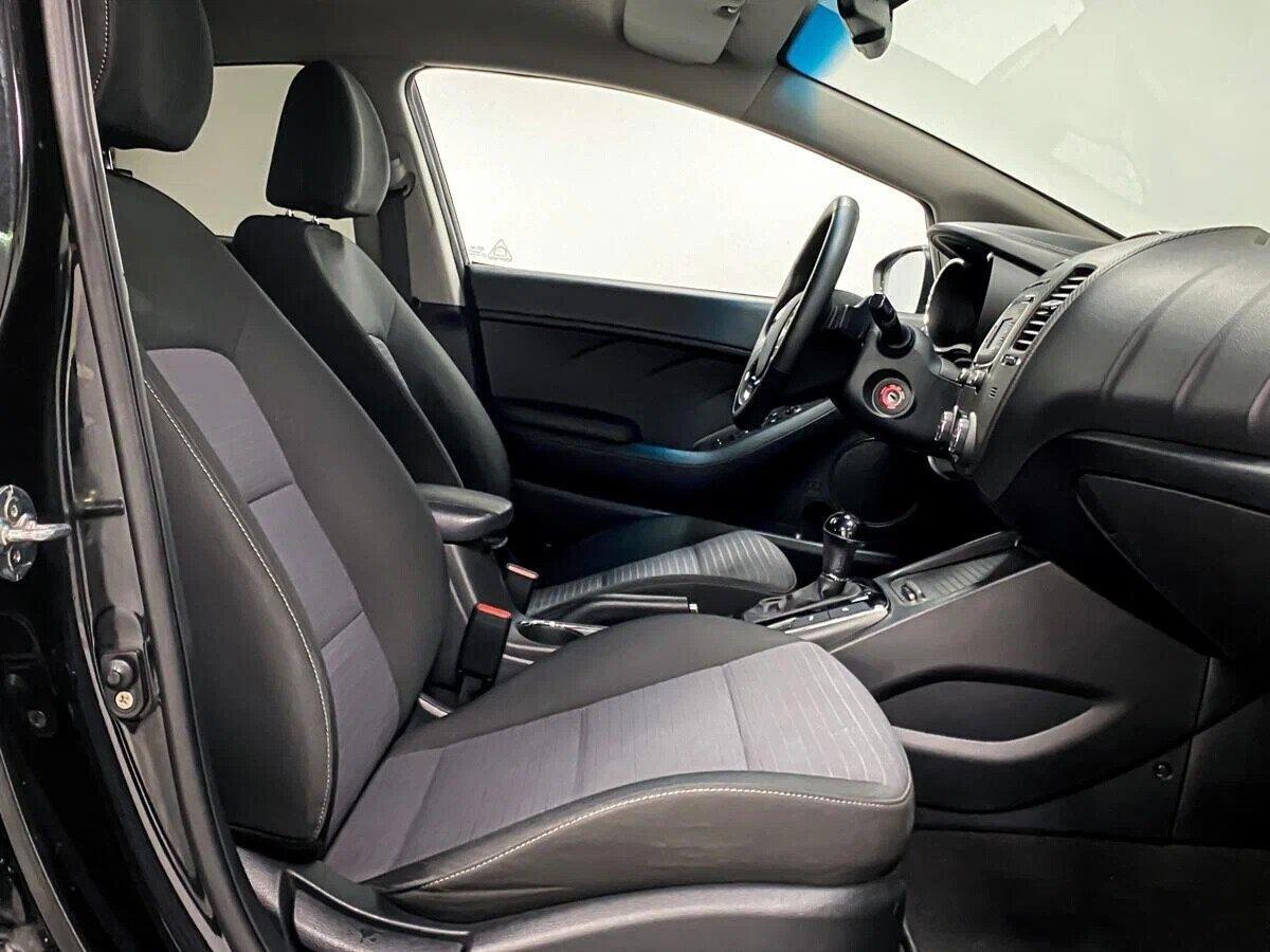 Kia Cerato 2019, черный