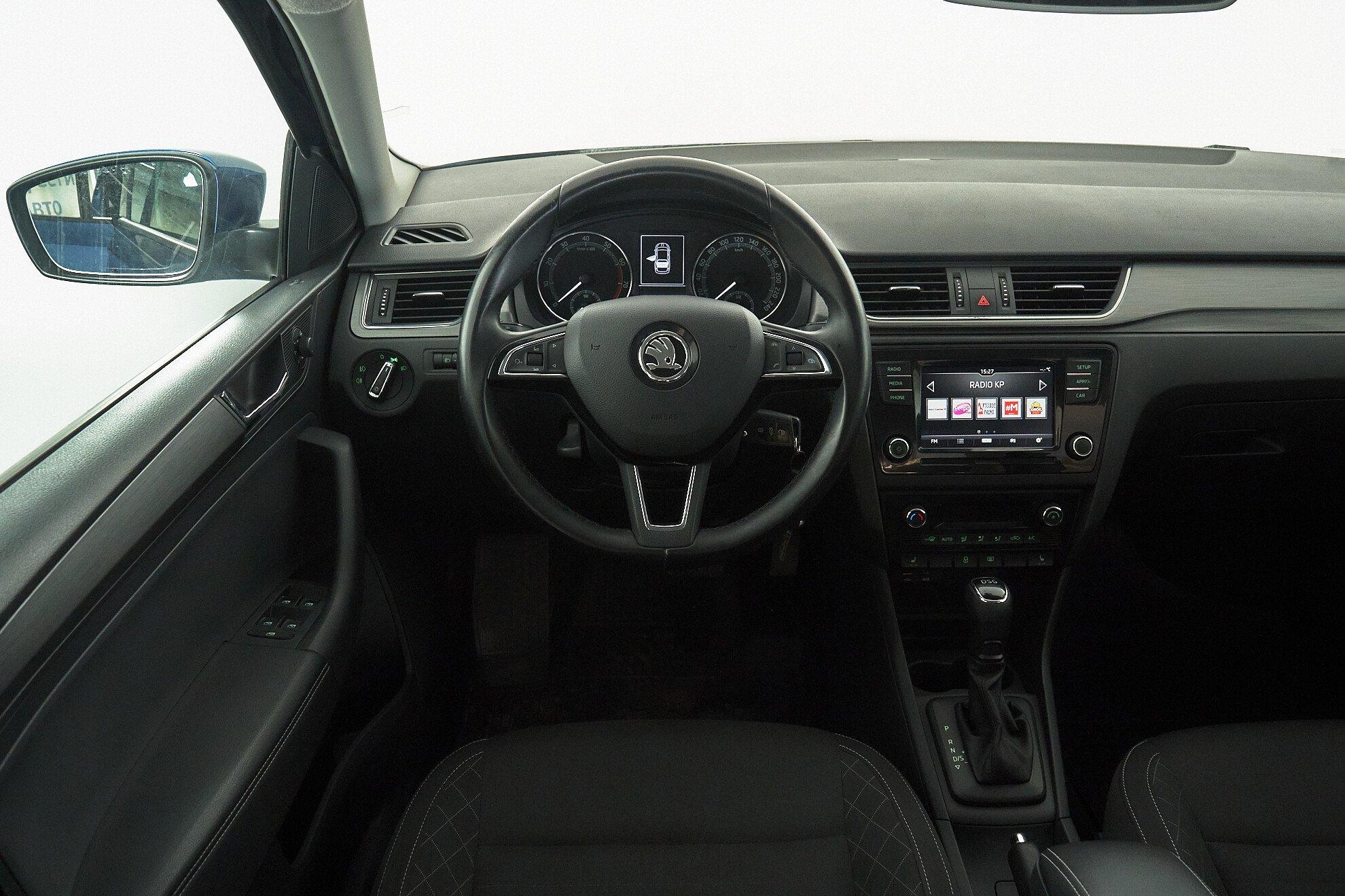 Skoda Rapid 2017, синий