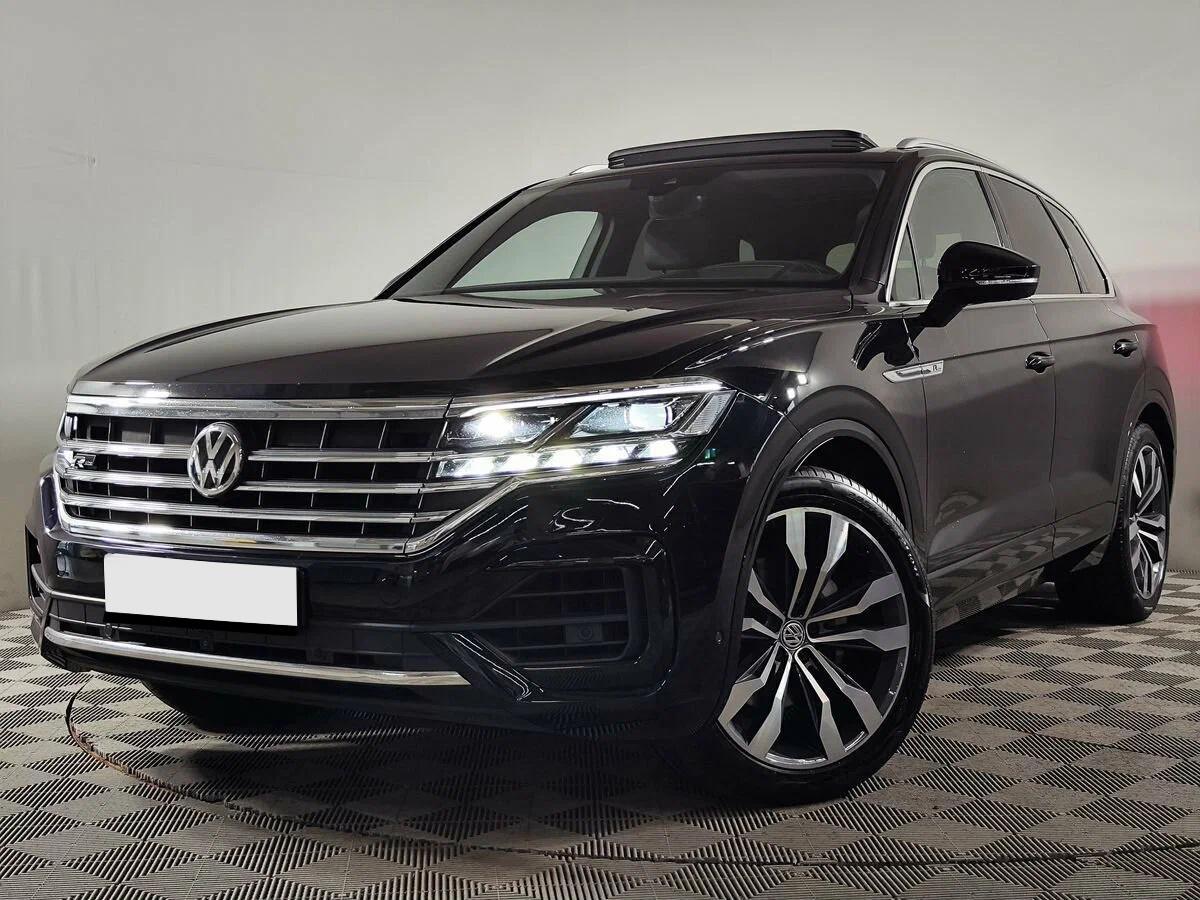 Volkswagen Touareg 2021, черный