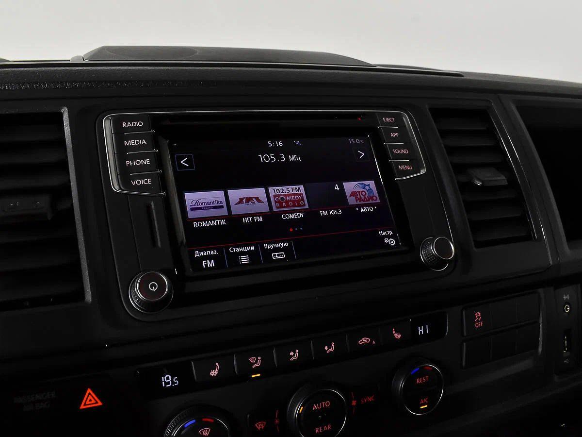 Volkswagen Caravelle 2016, черный