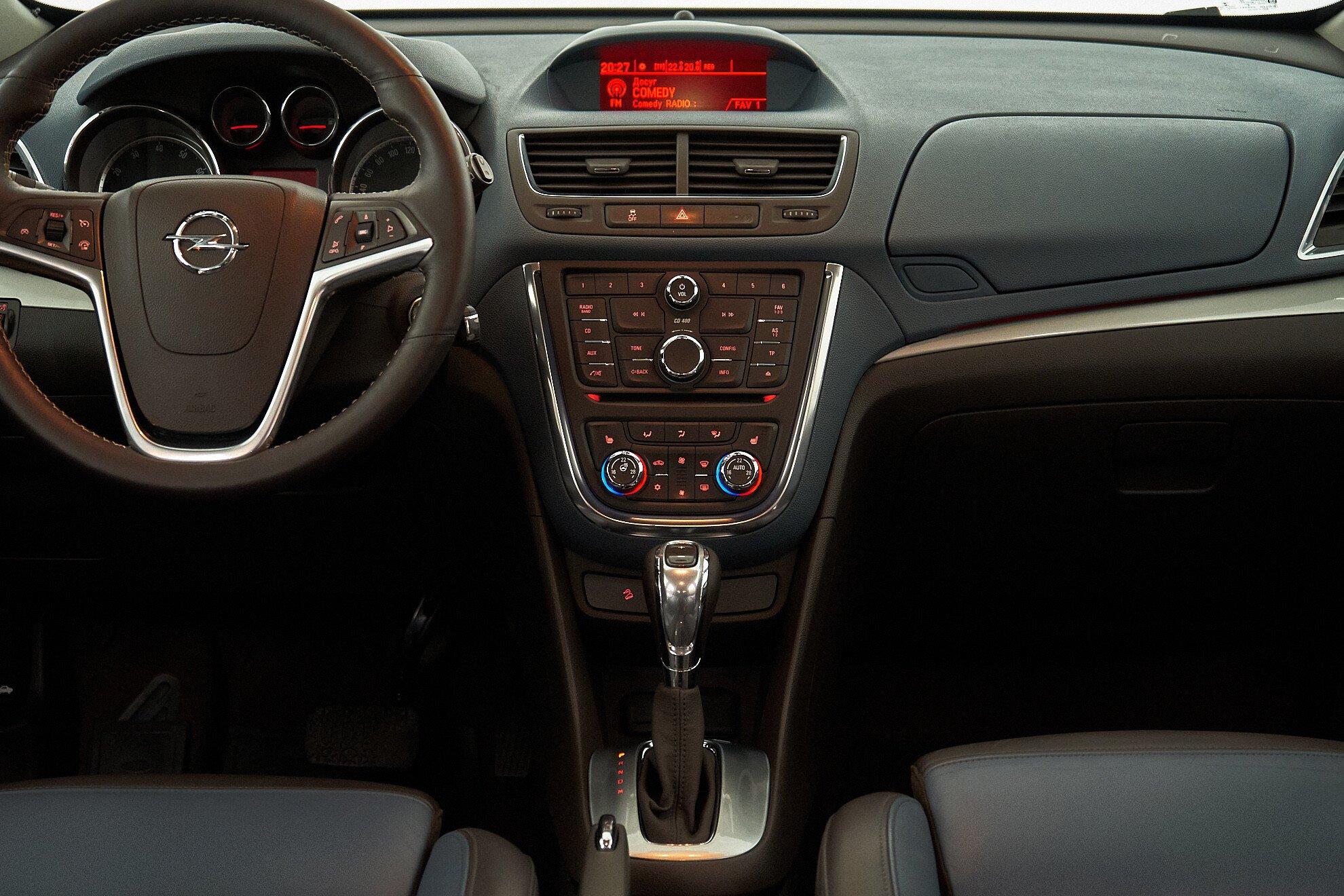 Opel Mokka 2012, черный