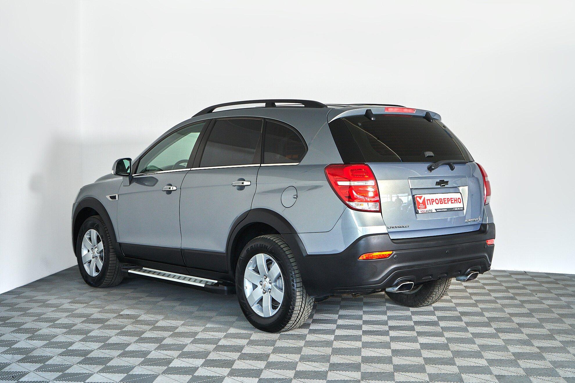 Chevrolet Captiva 2014, серый