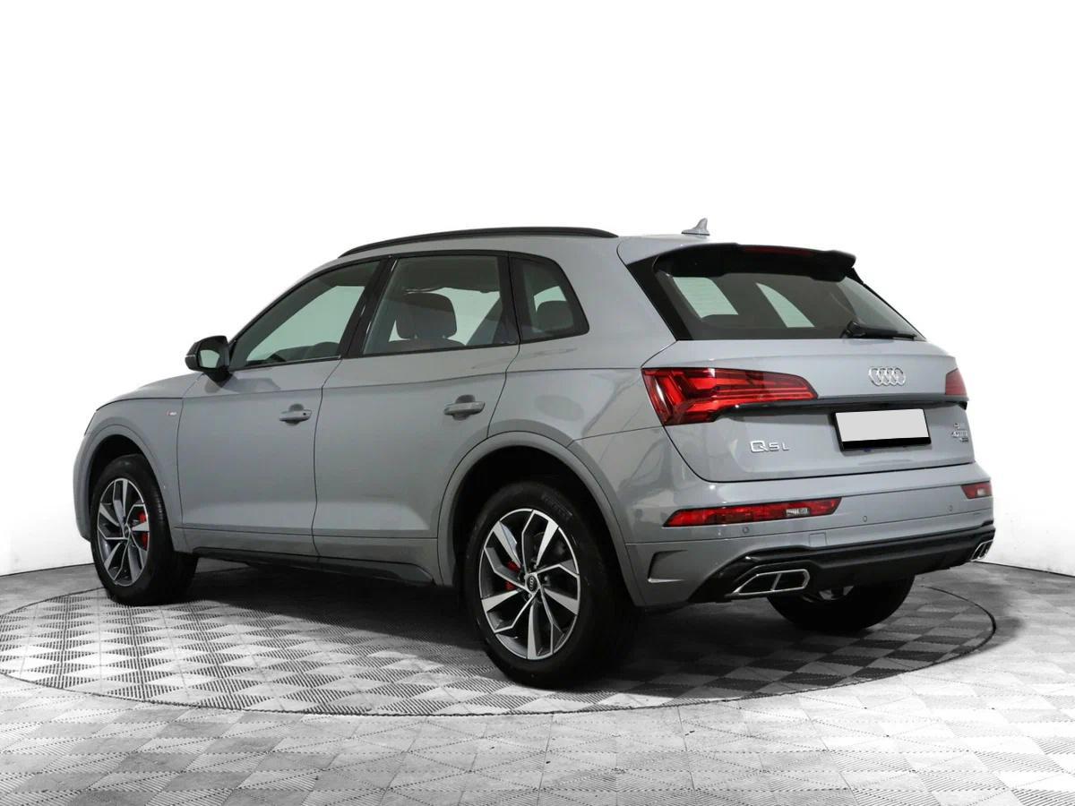 Audi Q5 2025, серый