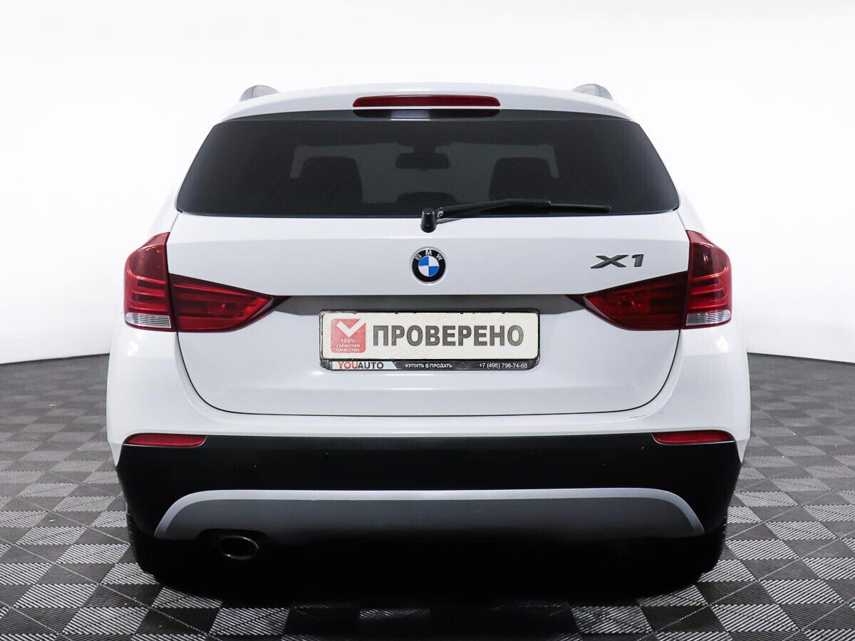 BMW X1 2014, белый