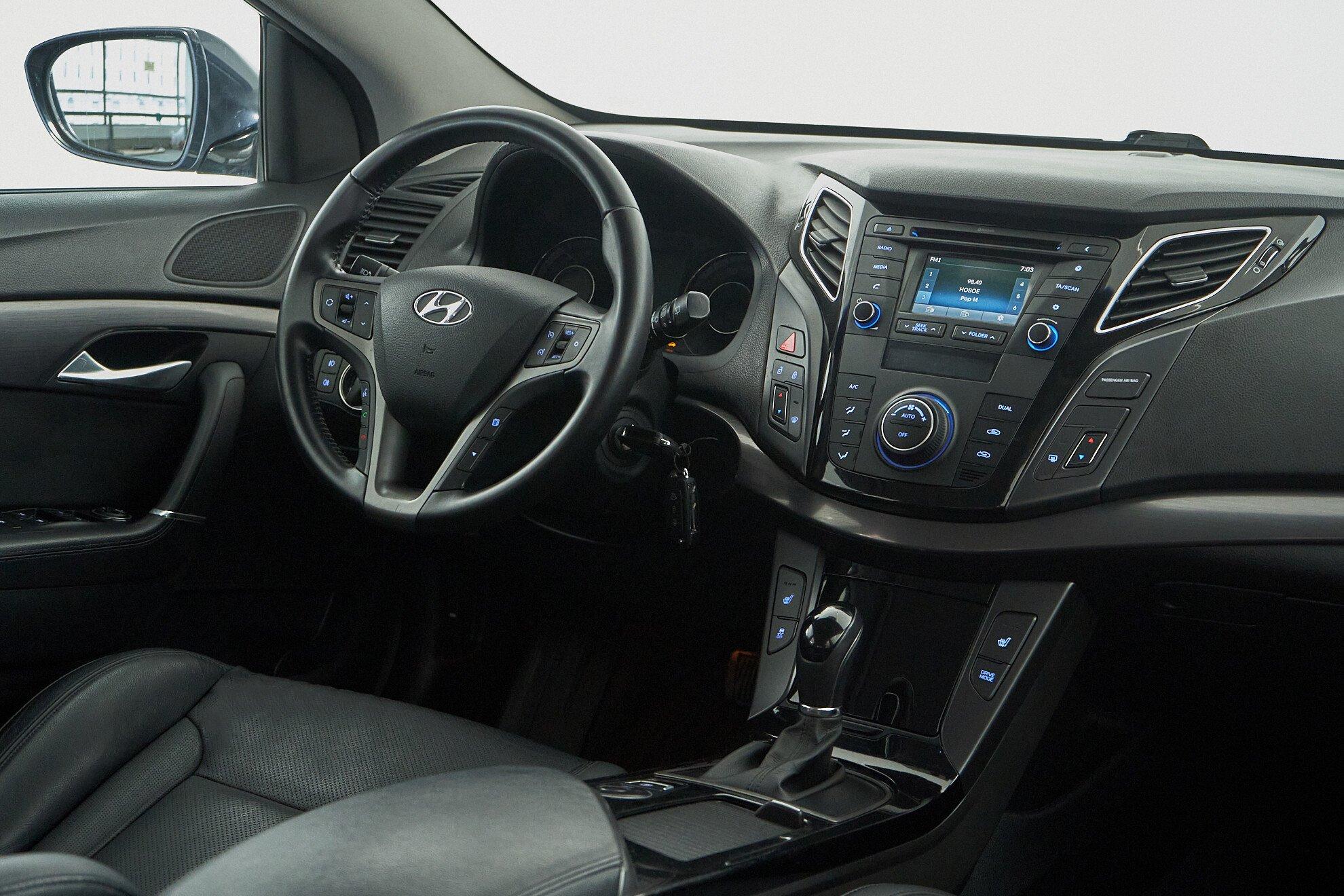 Hyundai i40 2016, синий