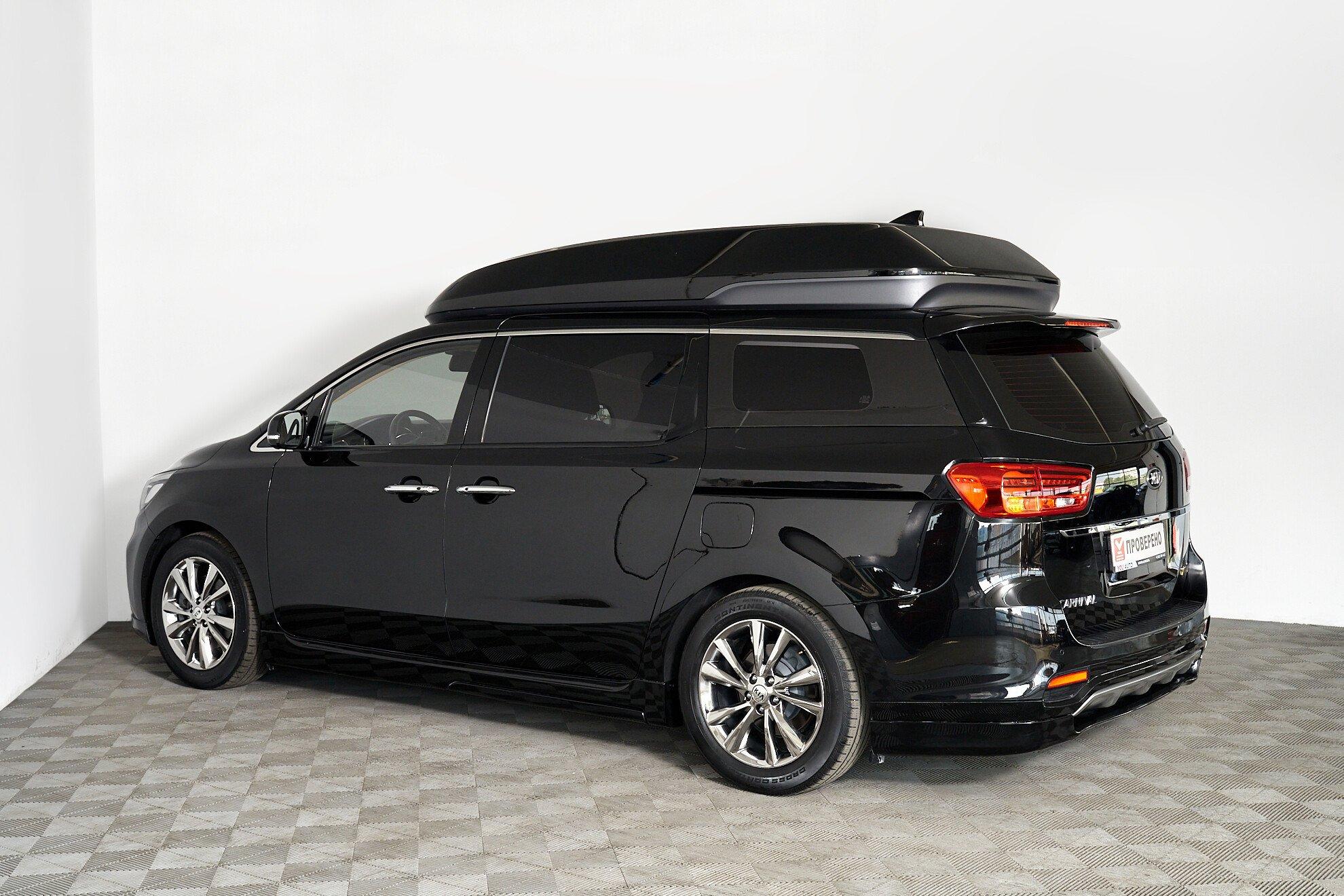 Kia Carnival 2020, черный