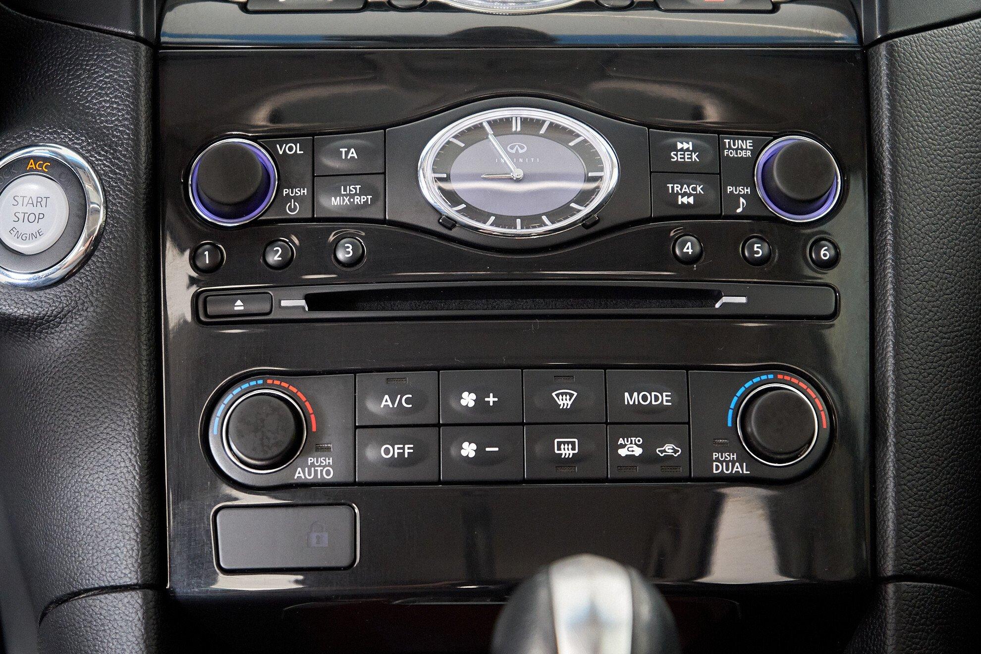 Infiniti QX70 2013, синий