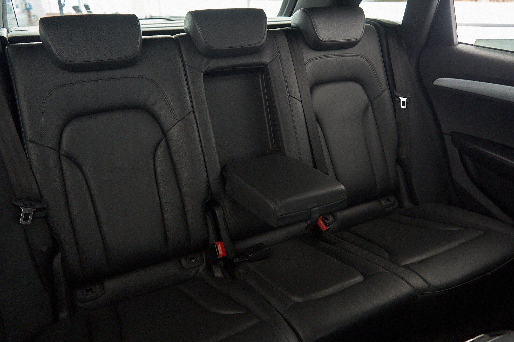 Audi Q5 2010, белый