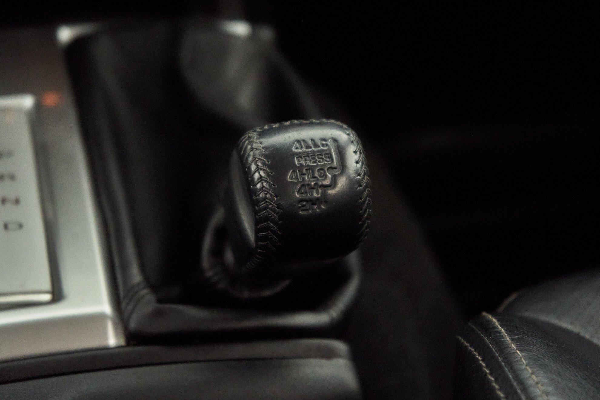 Mitsubishi Pajero Sport 2012, синий