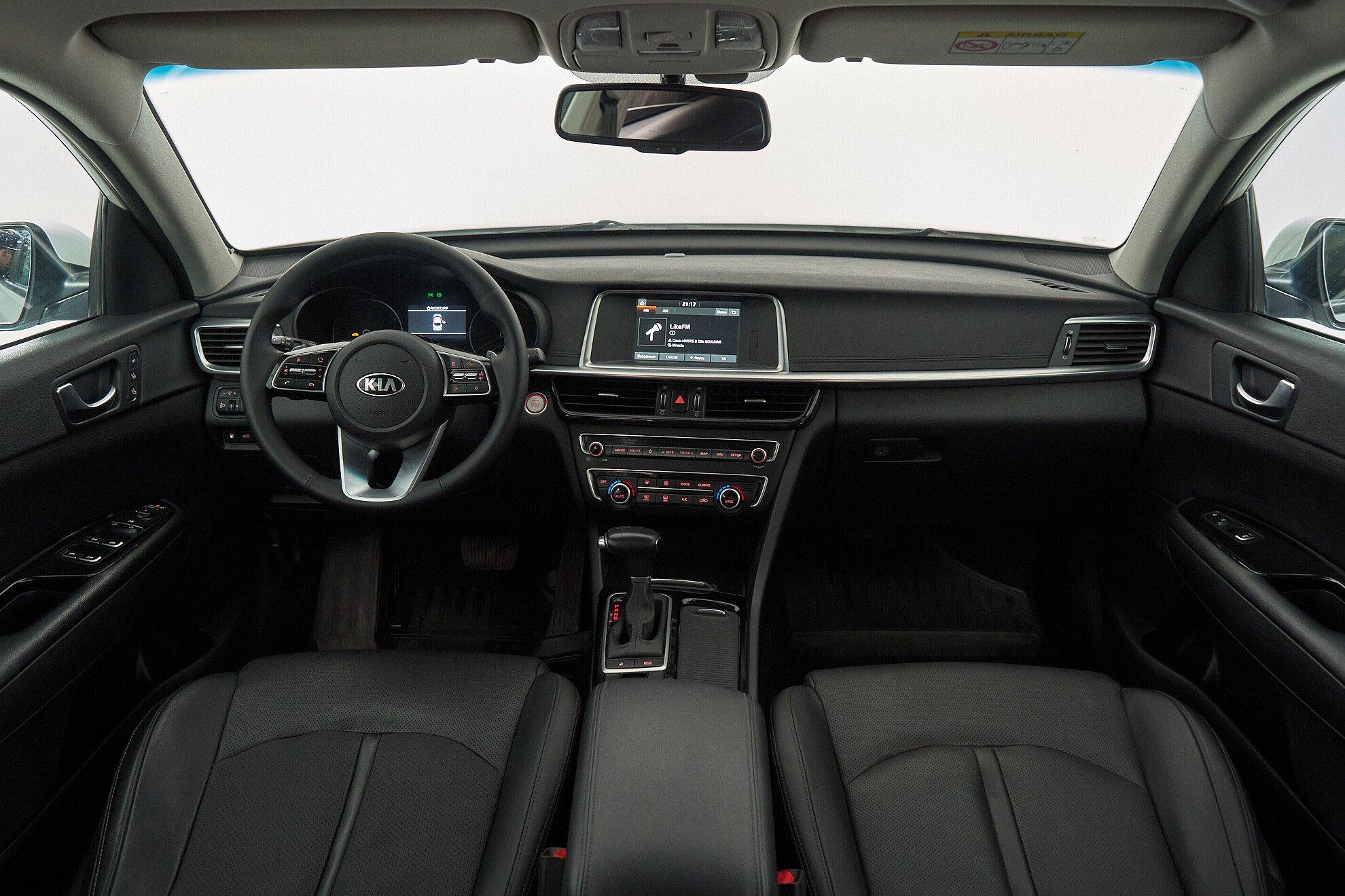 Kia Optima 2019, белый