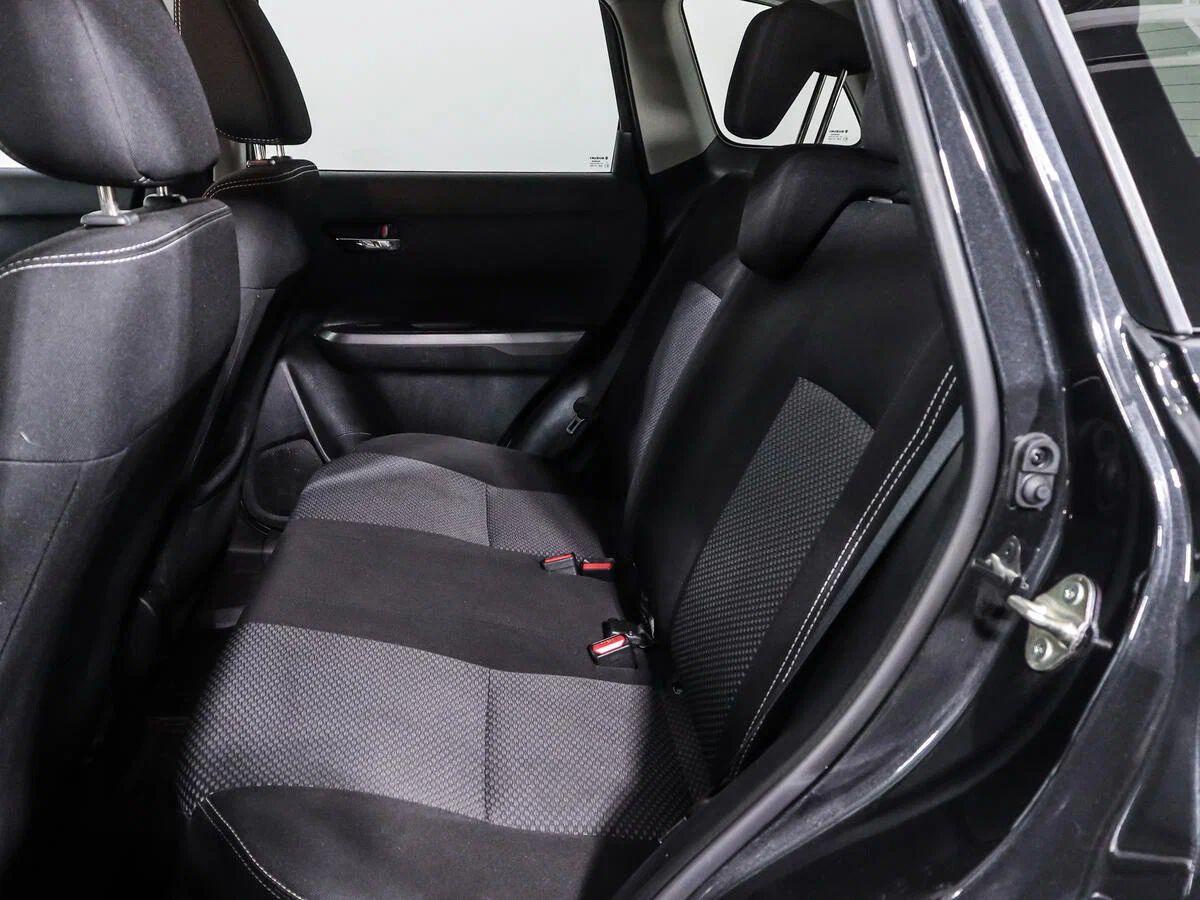 Suzuki Vitara 2021, черный