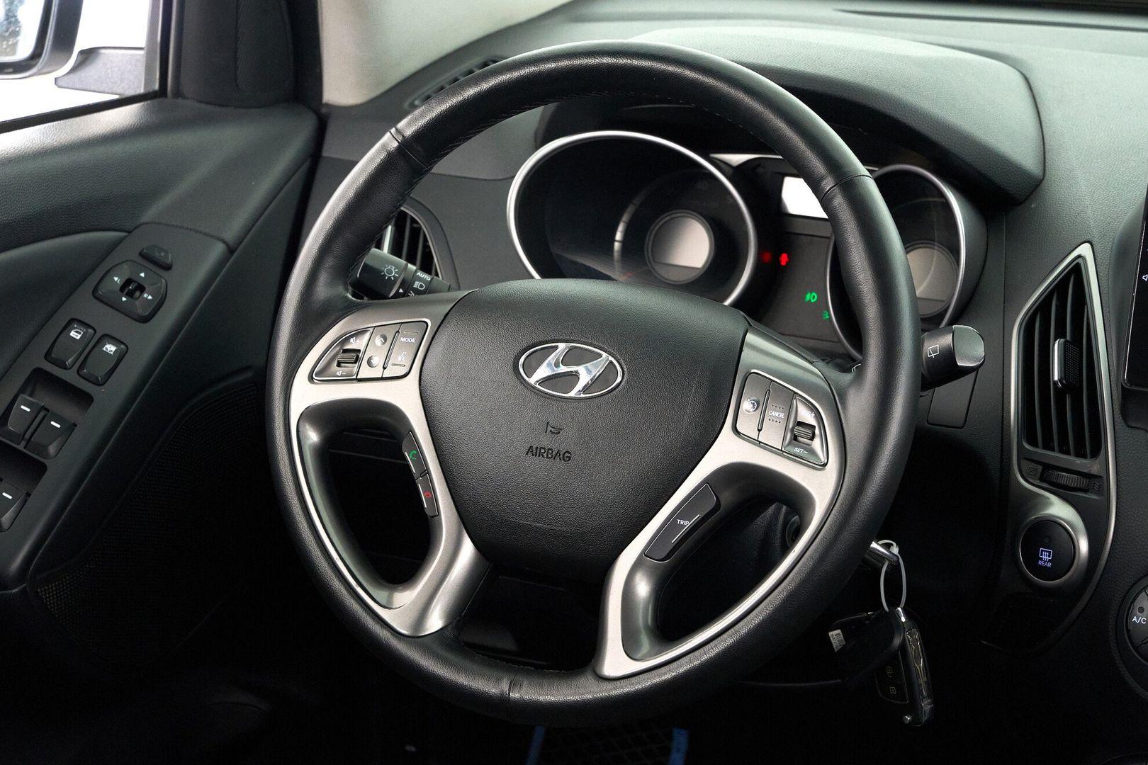 Hyundai ix35 2014, белый