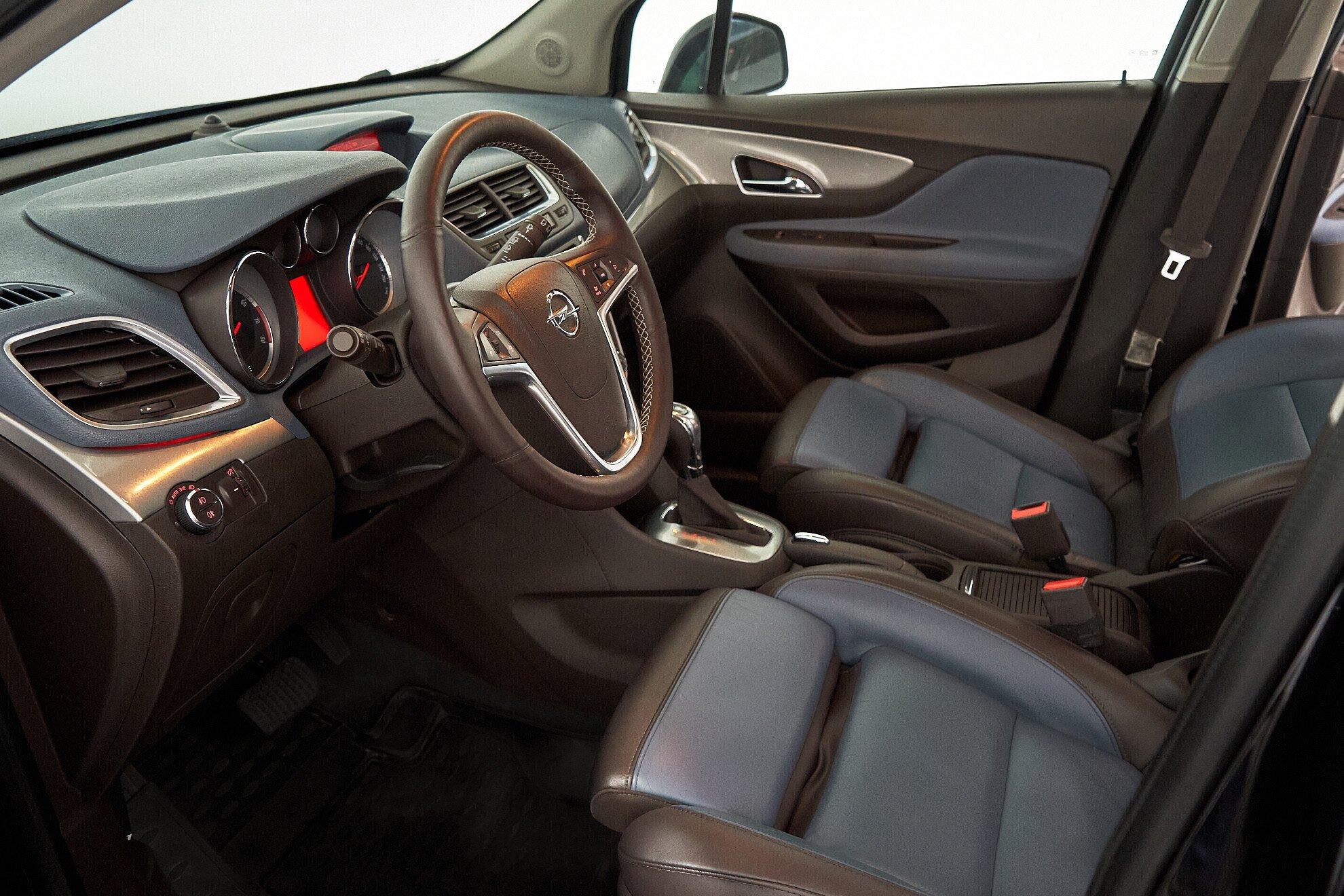 Opel Mokka 2012, черный