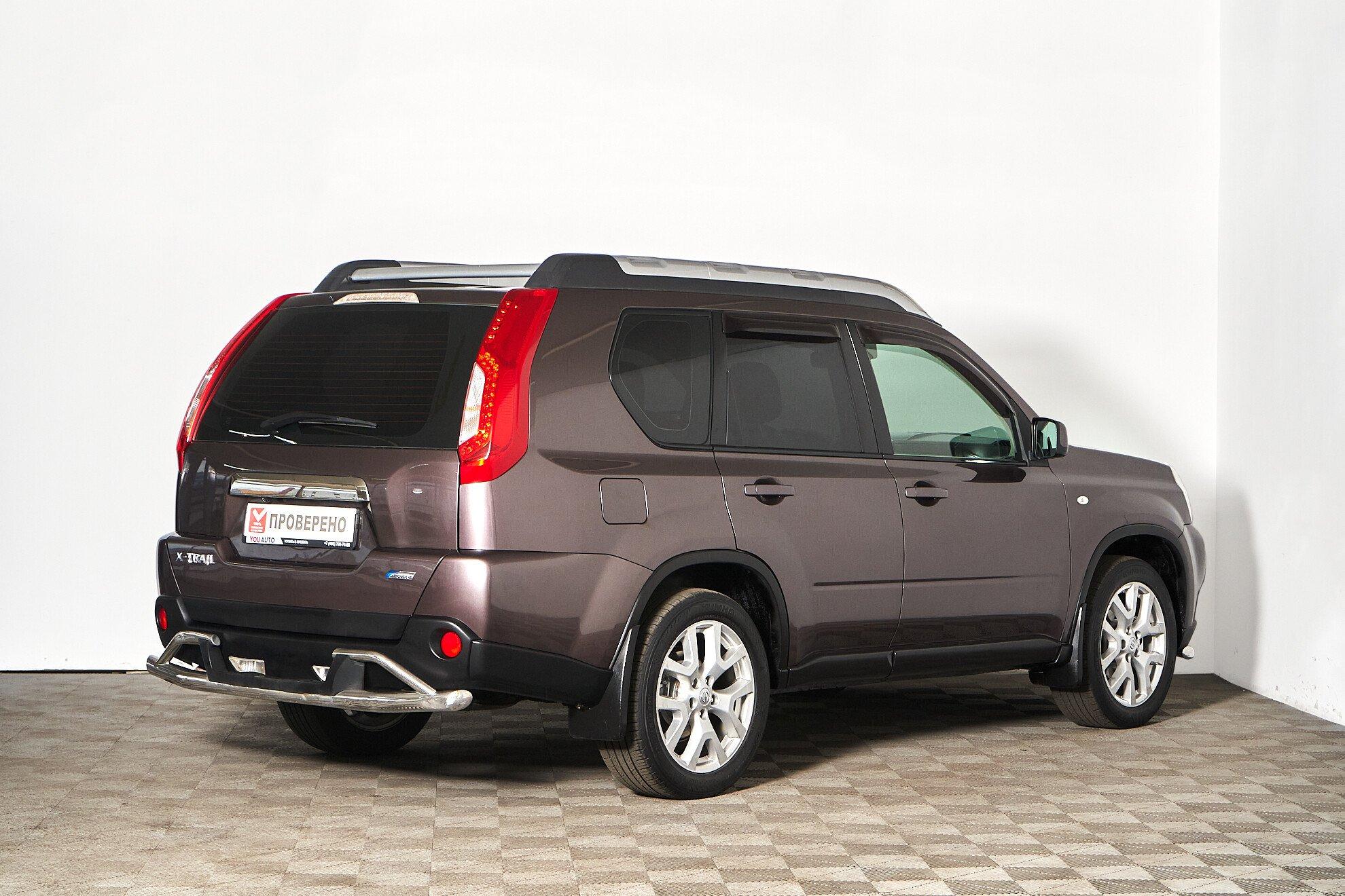 Nissan X-Trail 2010, серый