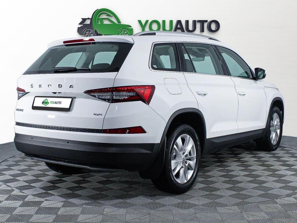Skoda Kodiaq 2022, белый
