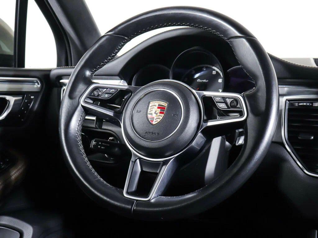 Porsche Macan 2017, серый