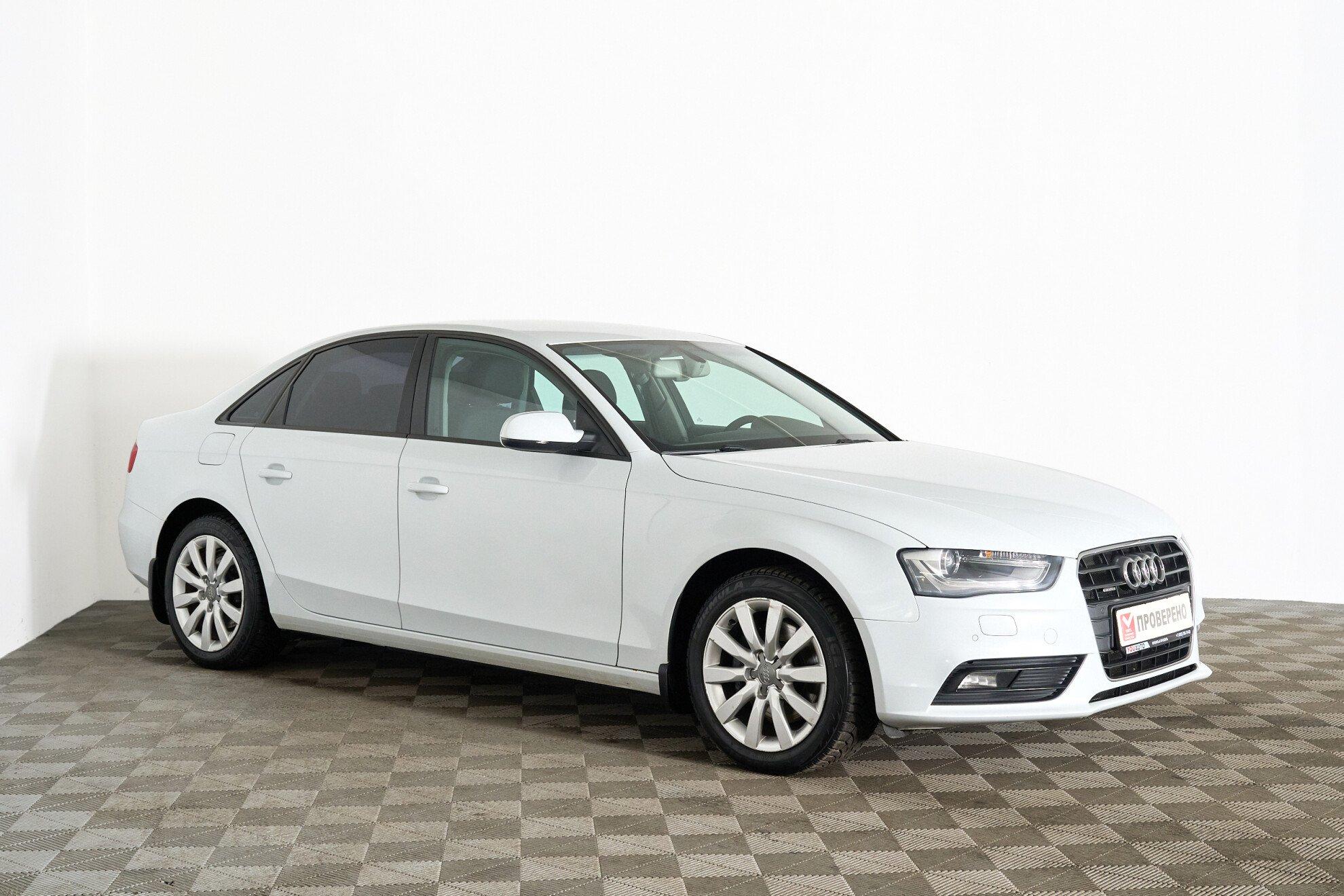 Audi A4 2012, белый
