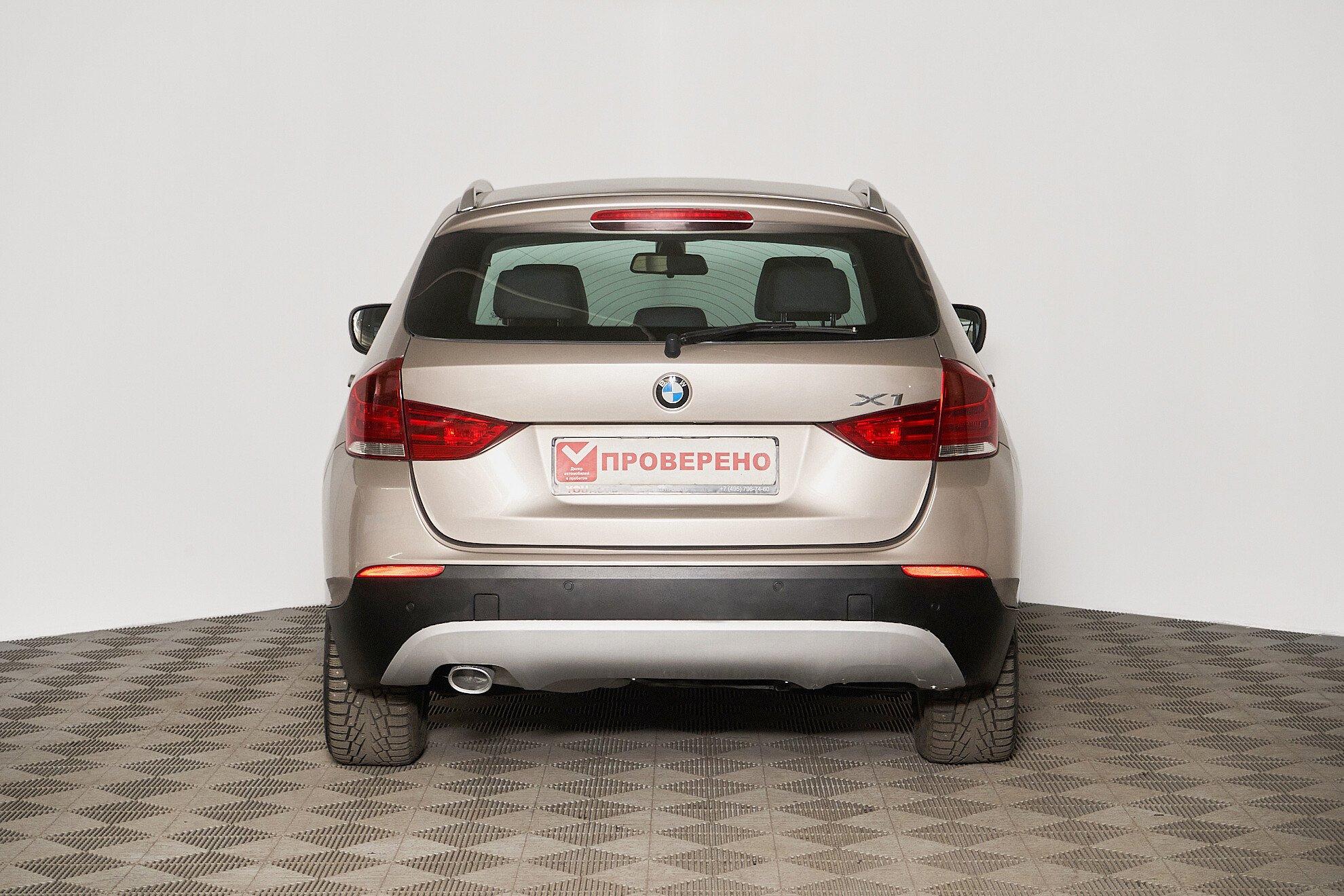 BMW X1 2012, серебряный