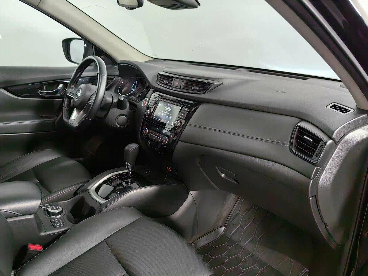 Nissan X-Trail 2020, черный