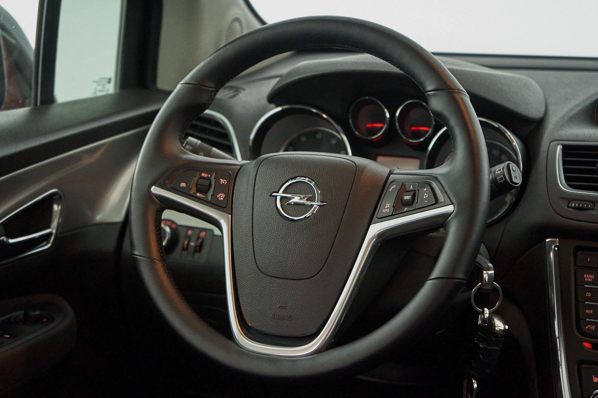 Opel Mokka 2012, коричневый