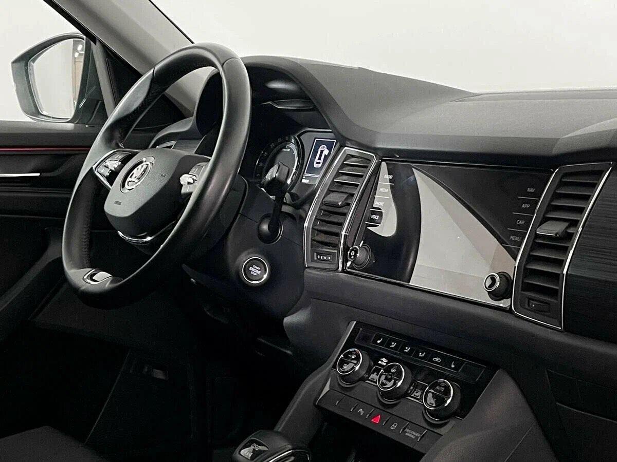 Skoda Kodiaq 2021, серый