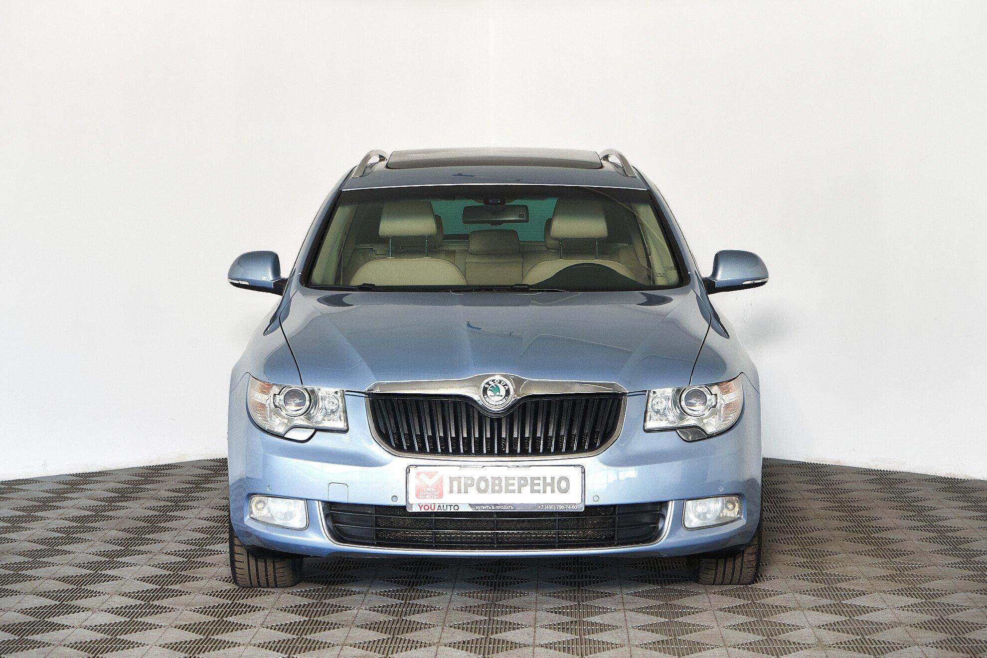 Skoda Superb 2011, голубой