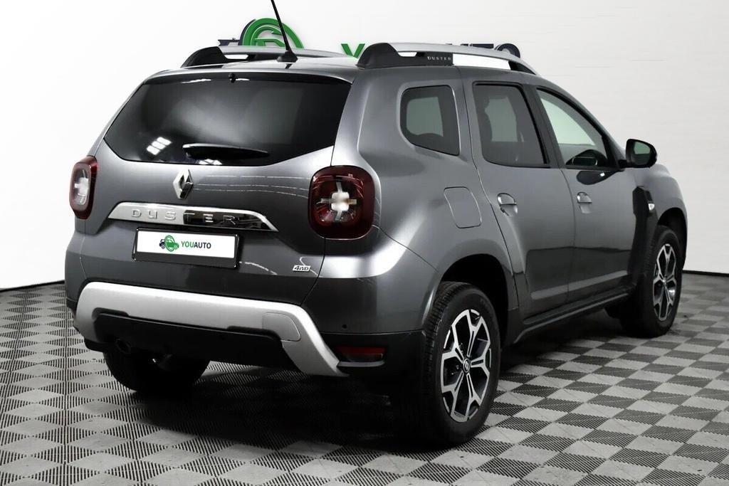 Renault Duster 2022, серый