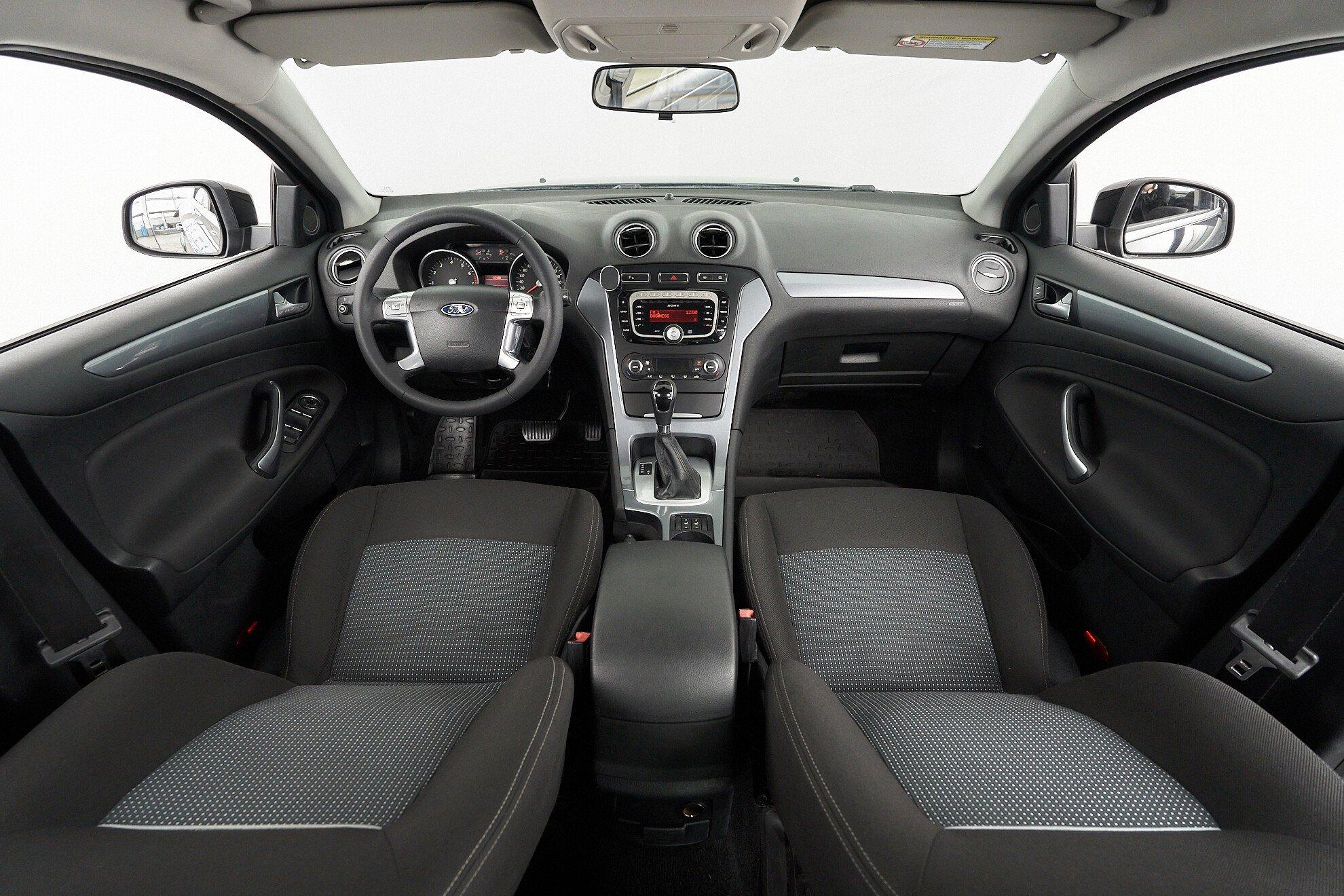 Ford Mondeo 2011, черный