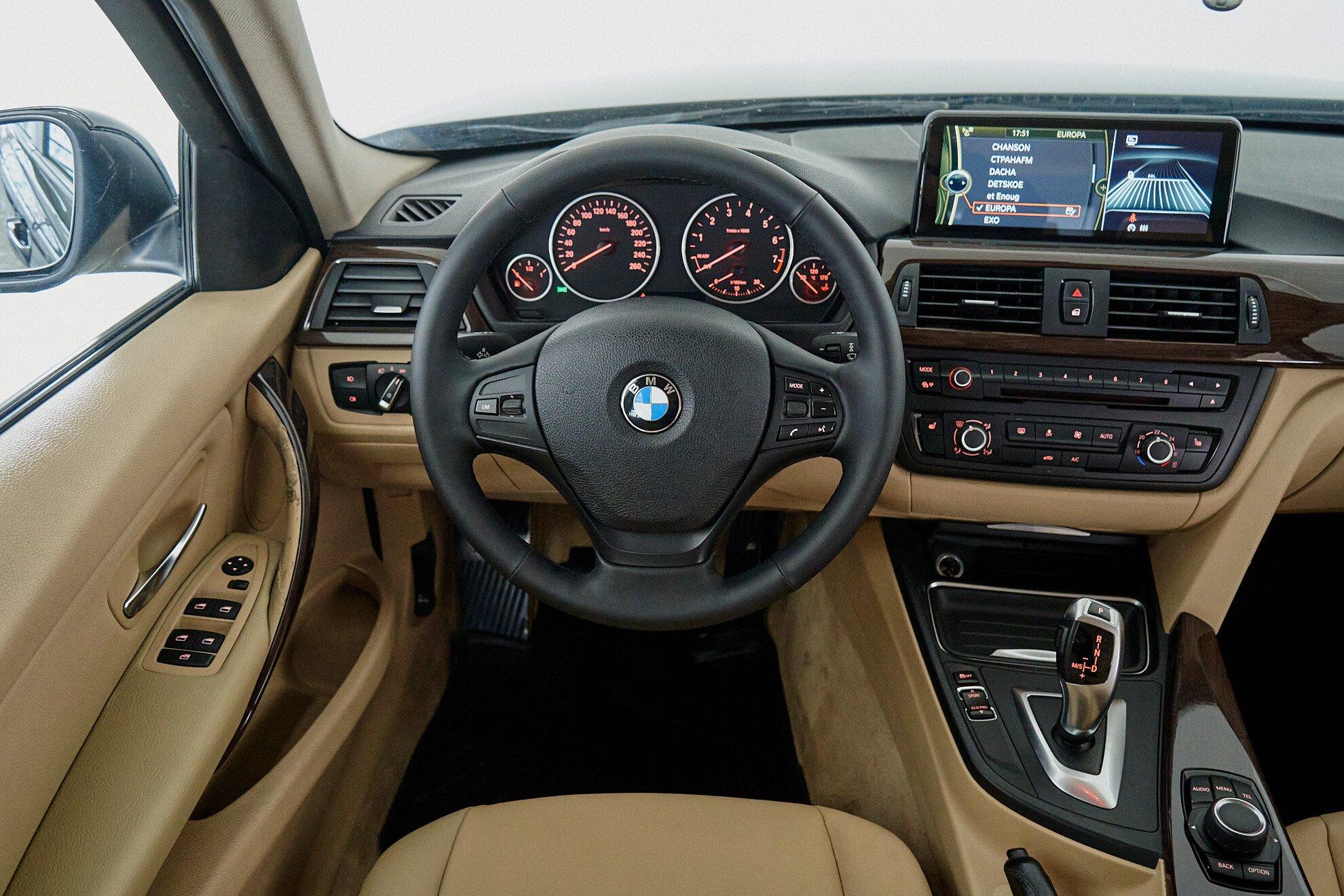 BMW 3 серии 2012, черный