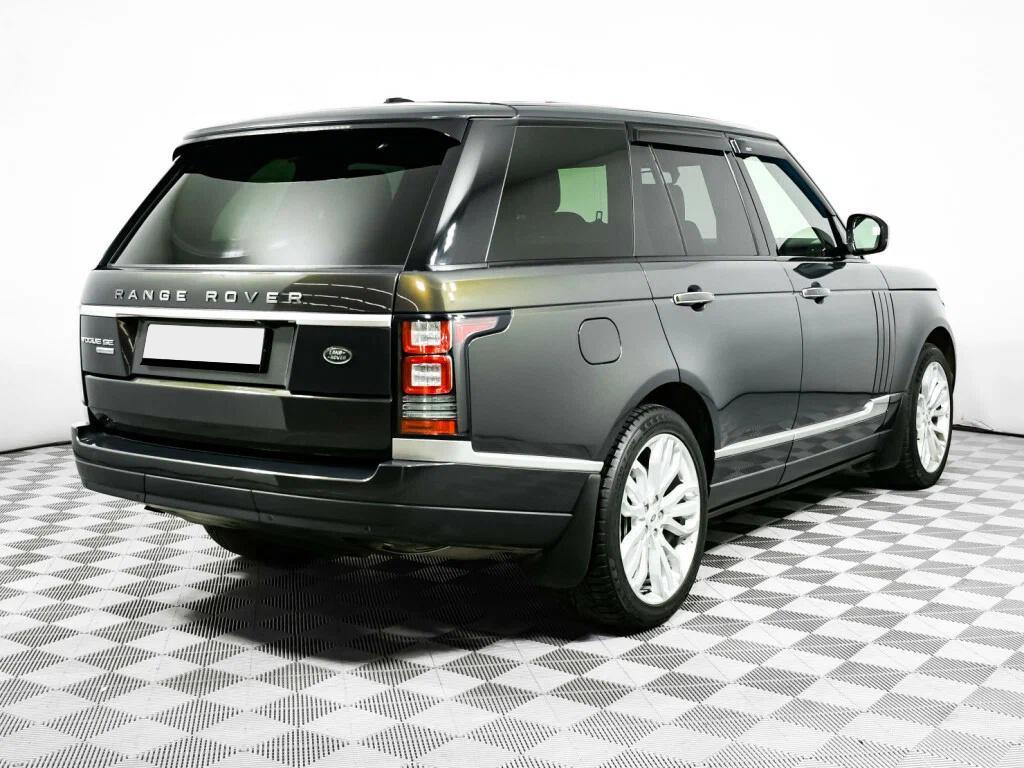 Land Rover Range Rover 2015, зеленый