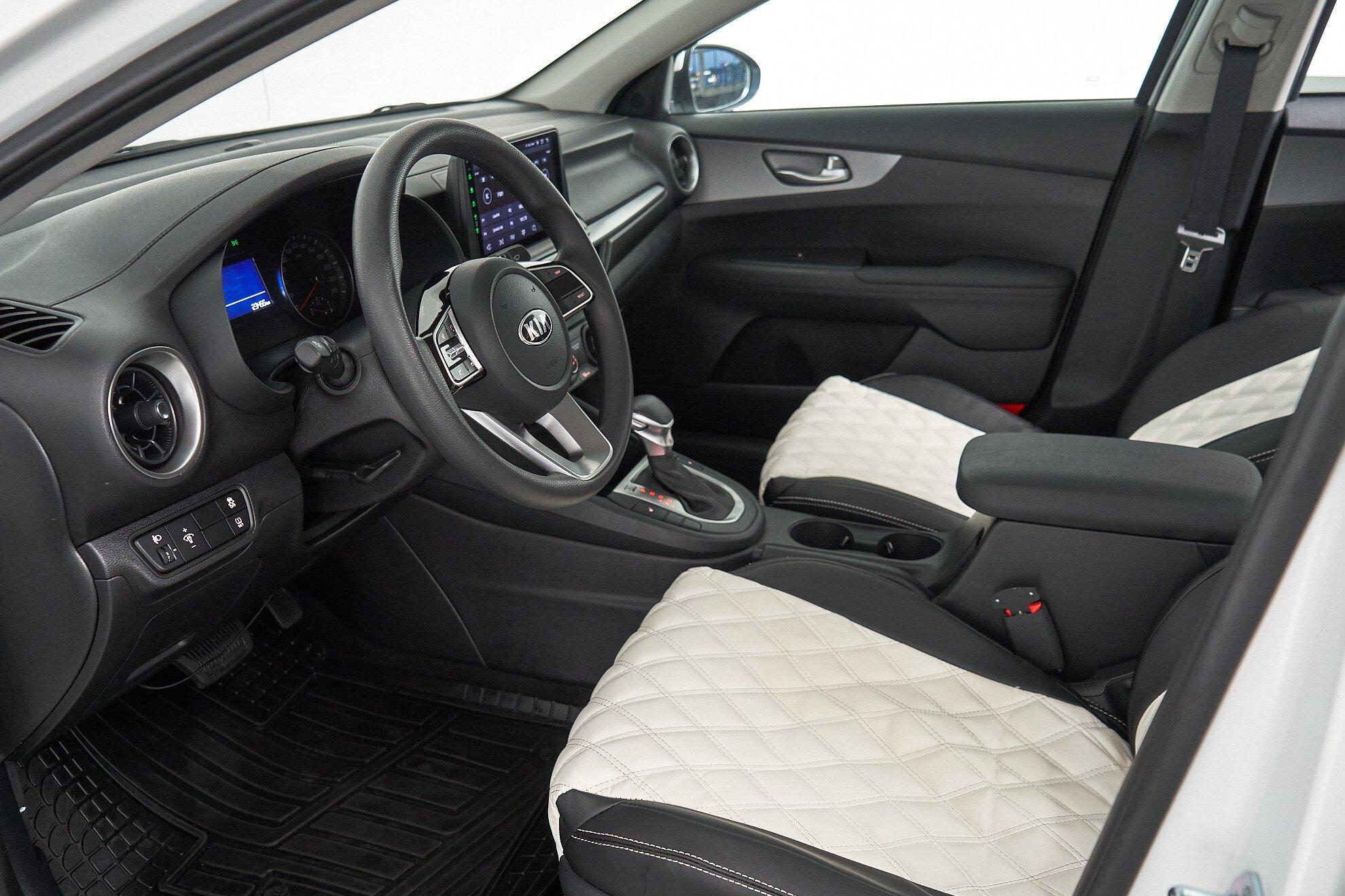 Kia Cerato 2021, белый
