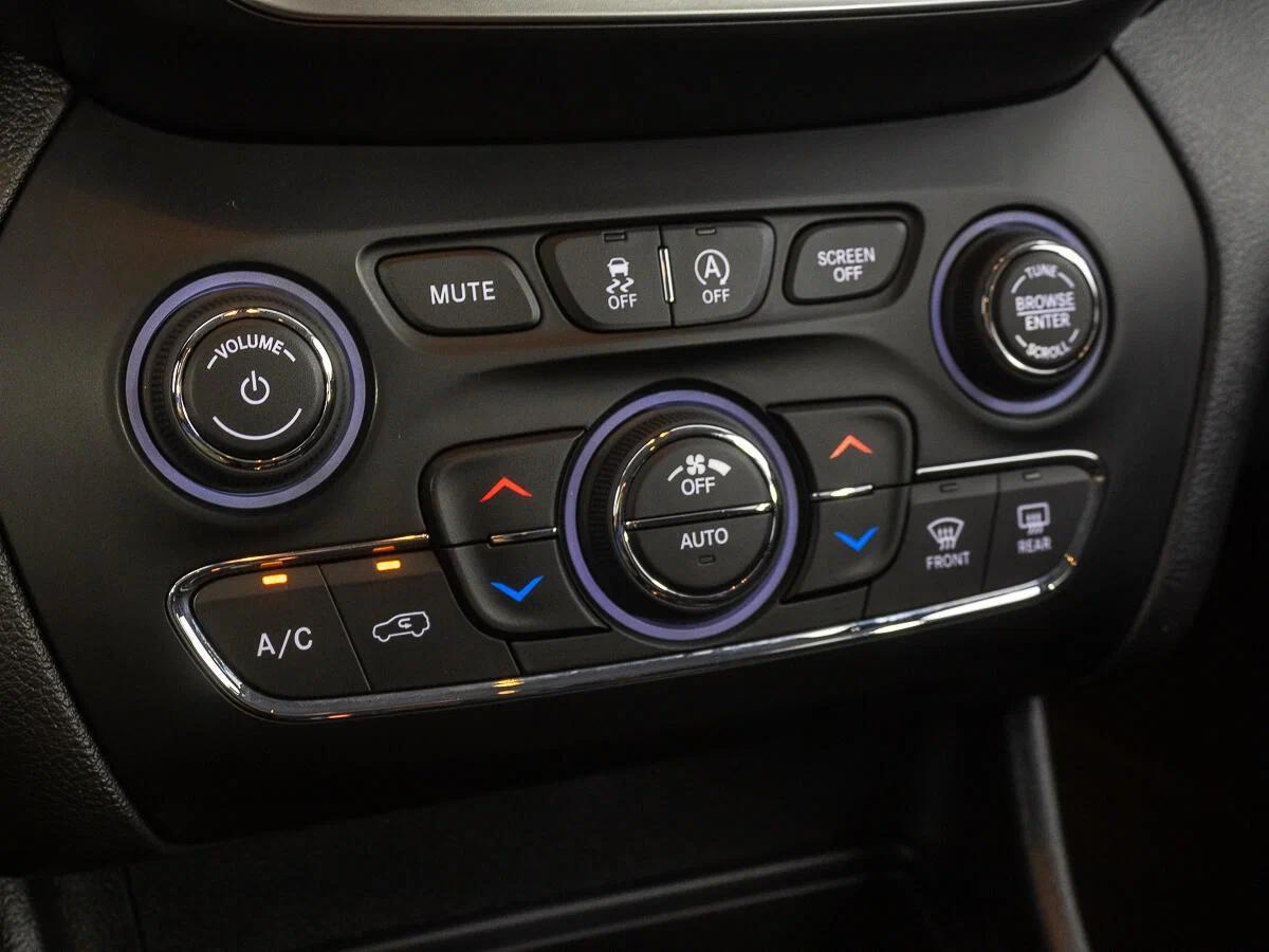 Jeep Cherokee 2017, черный