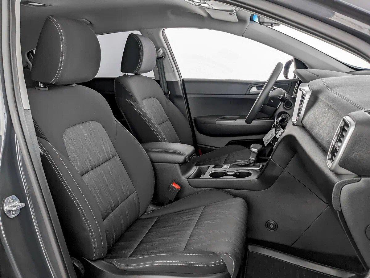 Kia Sportage 2021, черный