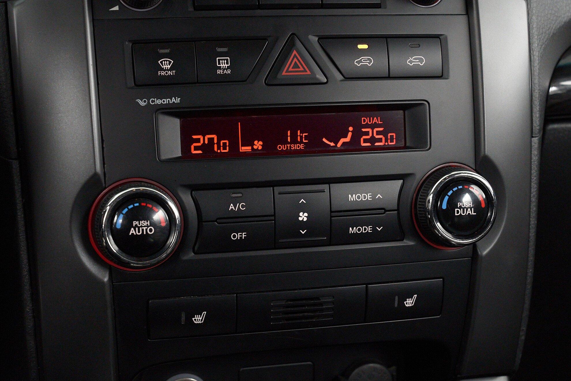 Kia Sorento 2010, черный