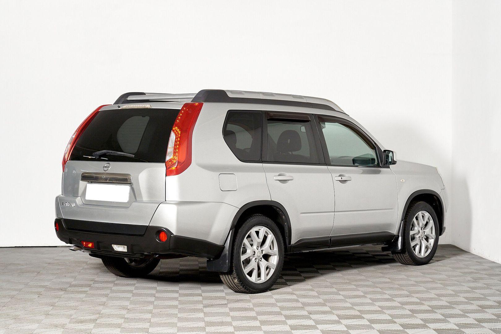 Nissan X-Trail 2014, серебряный