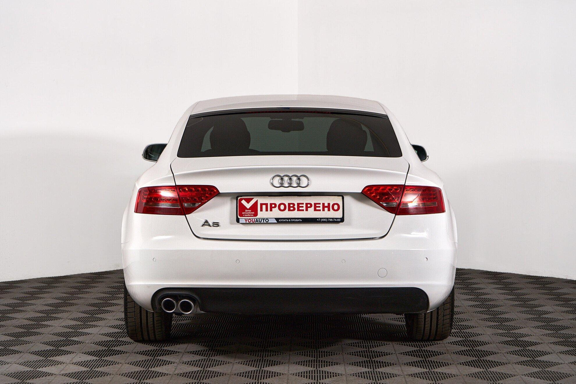 Audi A5 2011, белый