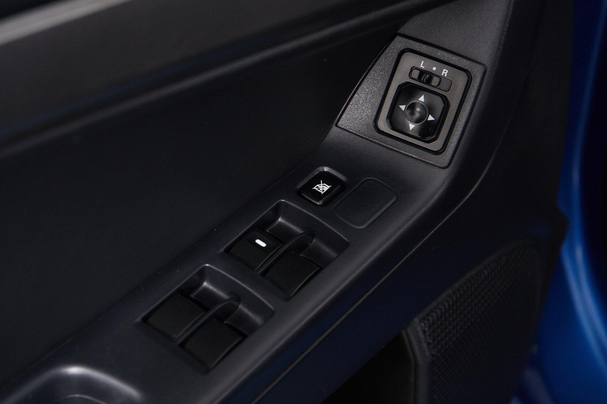 Mitsubishi Lancer 2013, синий