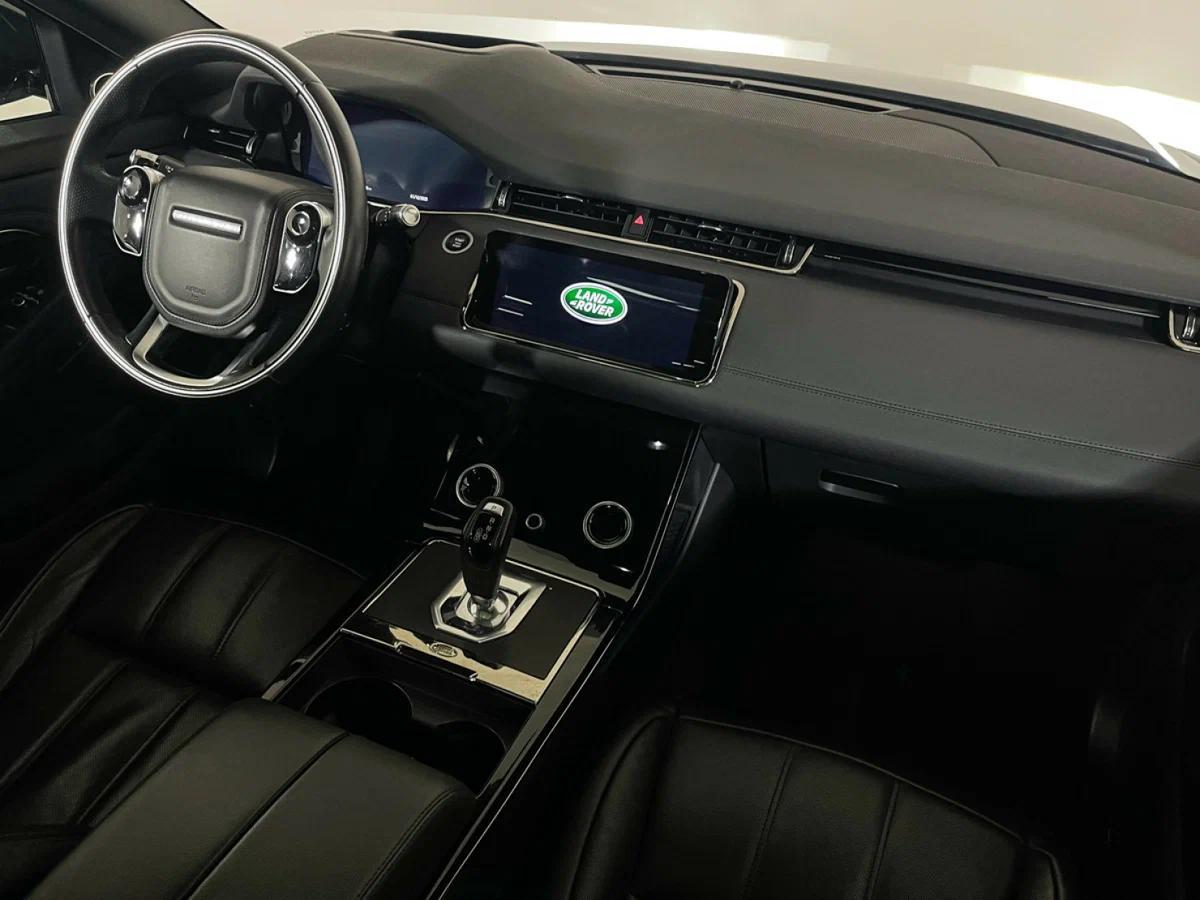 Land Rover Range Rover Evoque 2021, серый