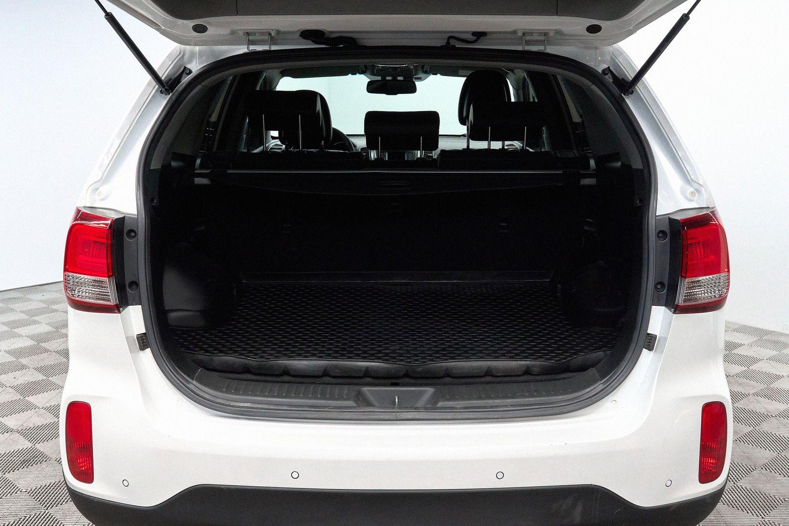 Kia Sorento 2013, белый