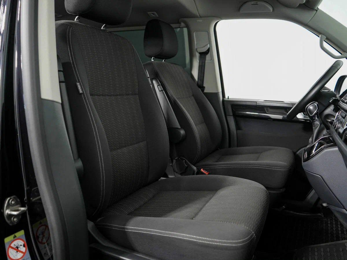 Volkswagen Multivan 2016, черный