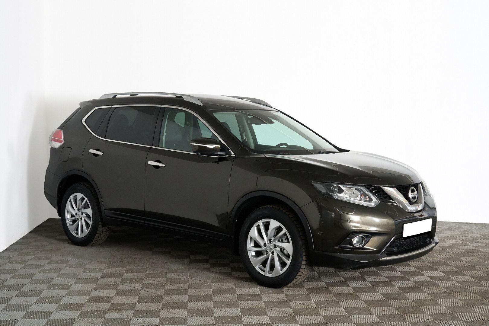 Nissan X-Trail 2017, зеленый