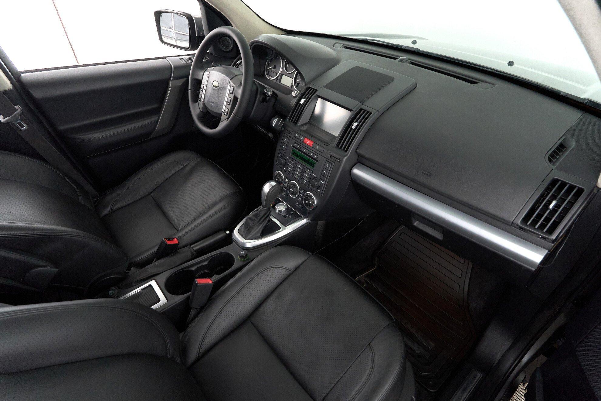 Land Rover Freelander 2009, серый