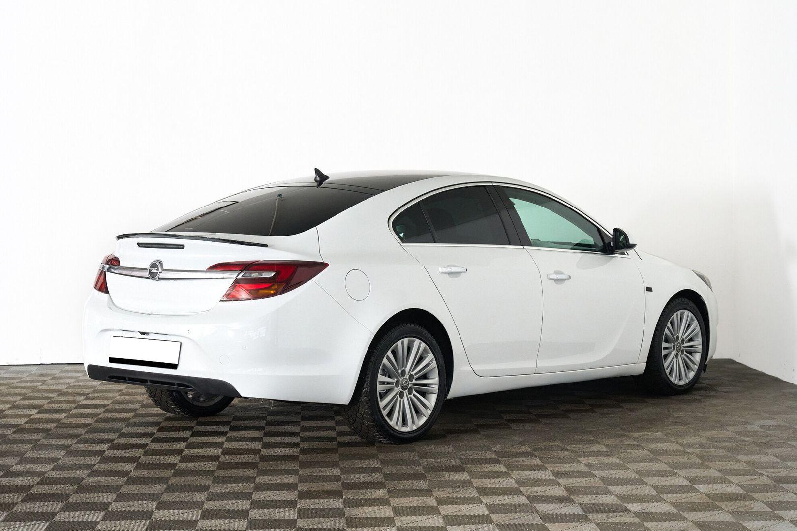 Opel Insignia 2014, белый