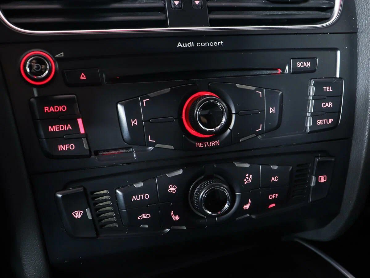 Audi A5 2011, красный
