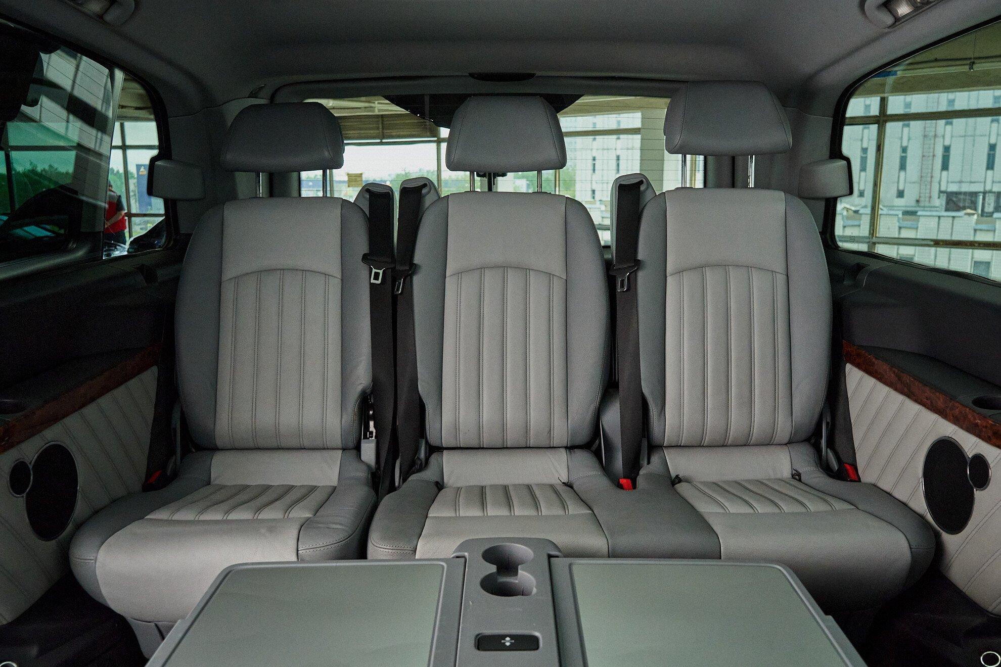 Mercedes-Benz Viano 2012, серый