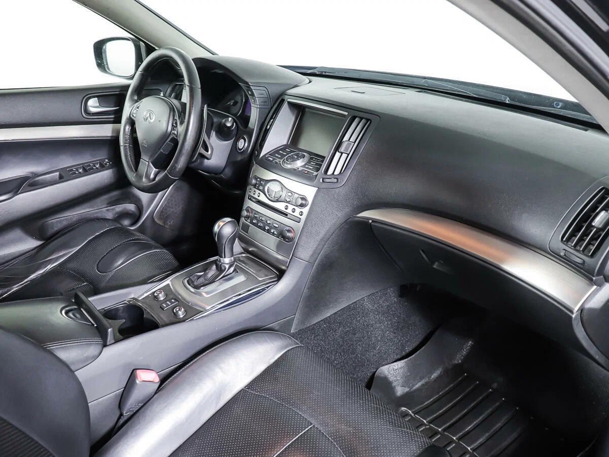 Infiniti G 2012, черный
