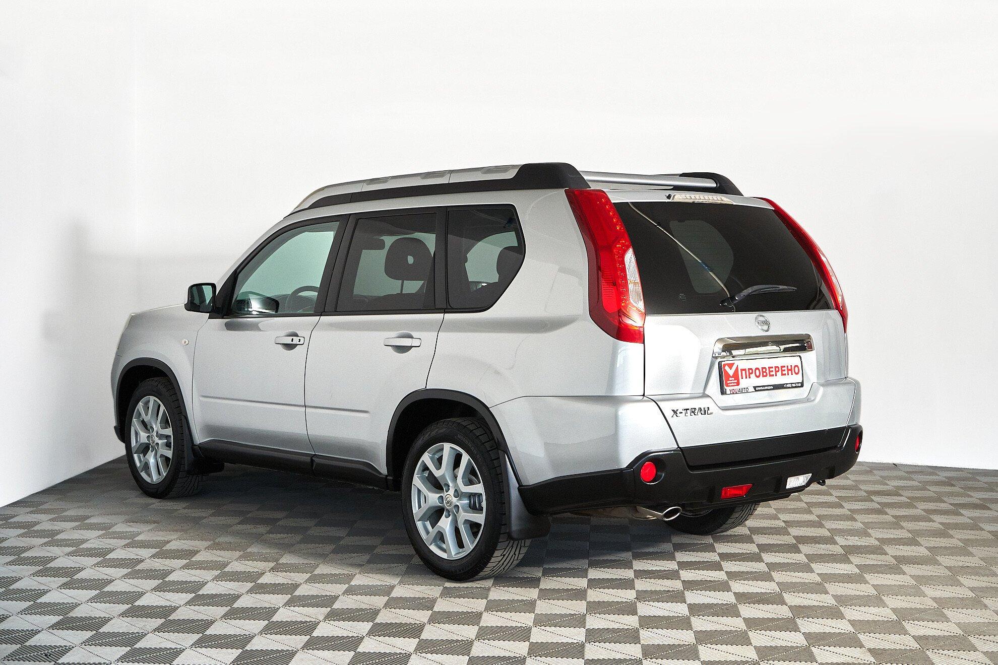 Nissan X-Trail 2013, серебряный